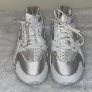 Nike All White Huaraches